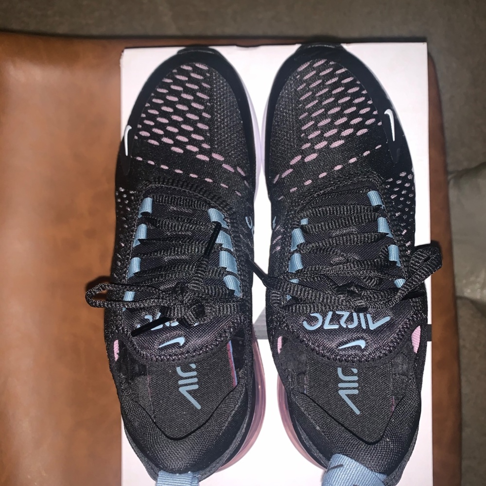 Sneakers - Picture 2 of 2